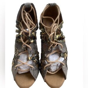 BURJU BRAND NEW SIZE 5.5 HEELS NO BOX